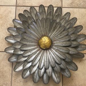 Daisy wall decor from pier one